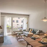 Chesa Paluedin 13 - By Interhome شقة